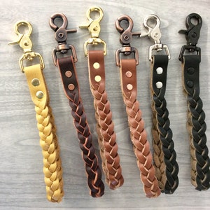 Wrist strap fob,9-1/4", Braided leather key,swivel snap braided key, Latigo braided keyfob,black leather keyfob,leather key Lanyard,keychain bild 1