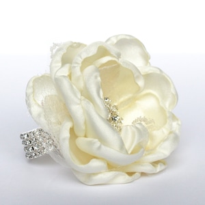 White Wrist Corsage , Ivory Wedding Wrist Corsage , White , Rhinestone and Lace Wedding Wrist Corsage