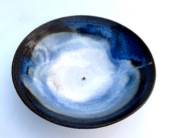 Bowl, pottery bowl, handmade pottery bowl, blue bowl, blue pottery bowl, fruit bowl, pottery decor, blue handmade pottery bowl, decor