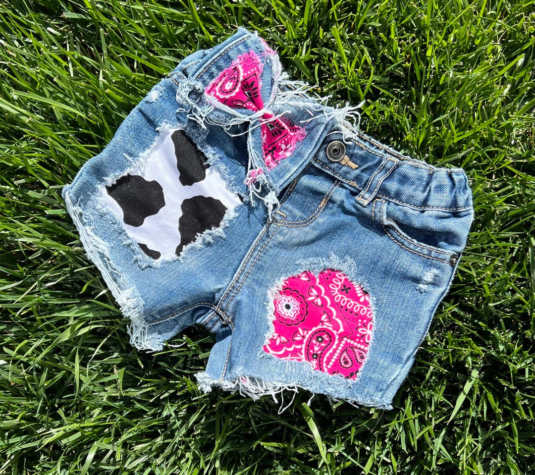 Cowgirl Printing Jeans Shorts Distressed Cut Offs Farm Birthday Cow