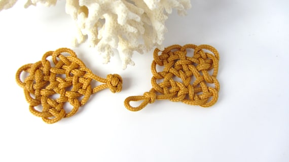 Statement Celtic Or Chinese Knot Frog Closure For Dress Etsy