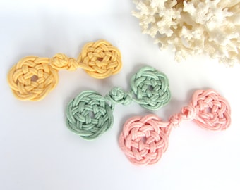 Custom Frog Closure Celtic Knot Pastel Soutache Sweater Clasp Coat Button Cape Clasp Costume Fastener Blouse Button White Yellow Pink Green