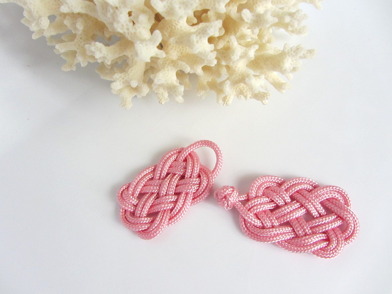 Pink Frog Closure Celtic Knot Strawberry Pink Braided Nylon | Etsy