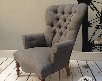 Grey button back discount chair
