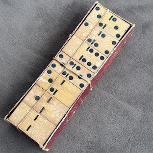 Juego de dominó de madera antiguo (0485)