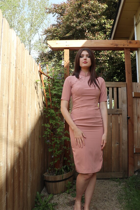 SALE | Rose Pink 1970s Qipao | elegant vintage dre