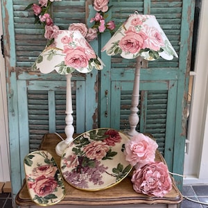 Shabby chic shop table lamps