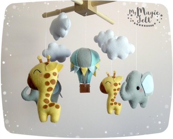baby mobile giraffe