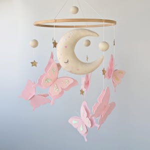 Girl baby mobile butterfly Nursery mobile butterflies Neutral mobile bebe Baby crib mobile Hanging felt mobile girl
