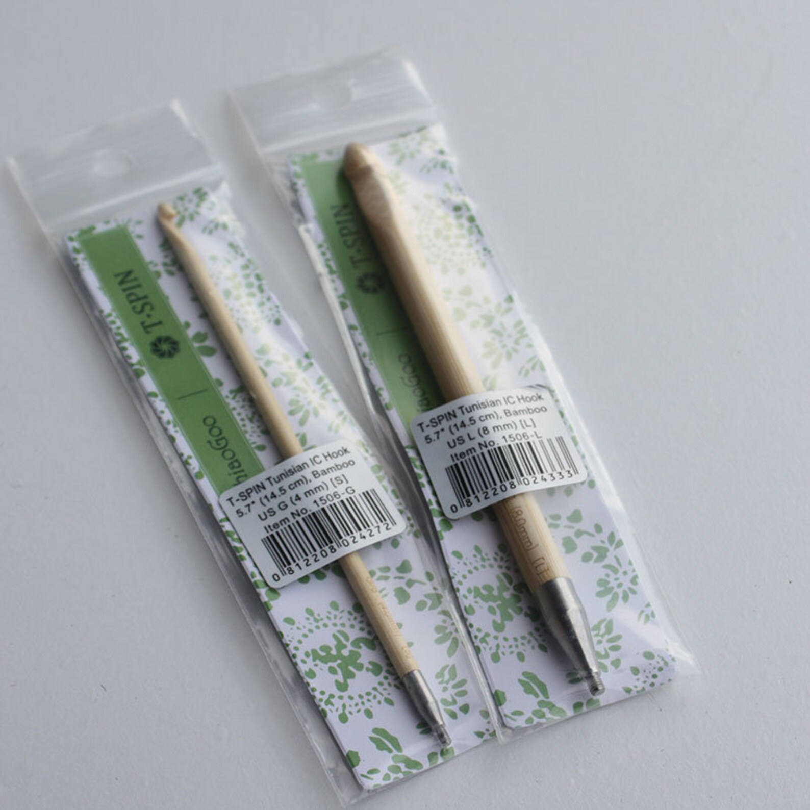 ChiaoGoo T-Spin Tunisian Interchangeable Crochet Hook Set - 11 Bamboo Hooks With Project Bag