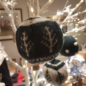 フェアアイルクリスマスツリーデコレーション編み物キット