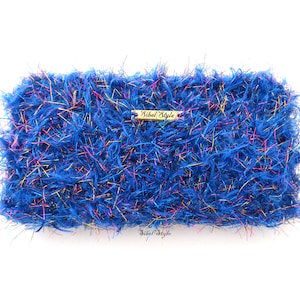 Portefeuille tricot fait main aspect fausse fourrure bleu foncé femme, Porte monnaie cartes, Pochette Bourse, Cadeau Noël fille ado