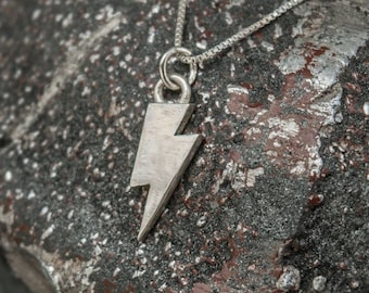Thunder bolt Necklace in Silver