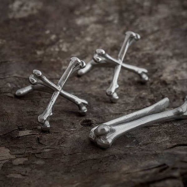 OFFER !! Femur Bone set of Cufflinks and Tie Clip