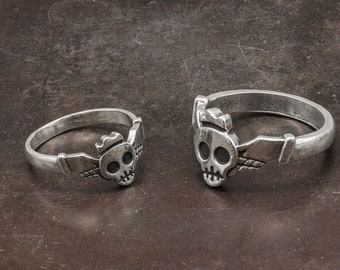 OFFRIR!! Ensemble de bagues CLADDAGH Skull en argent sterling pour lui et pour elle