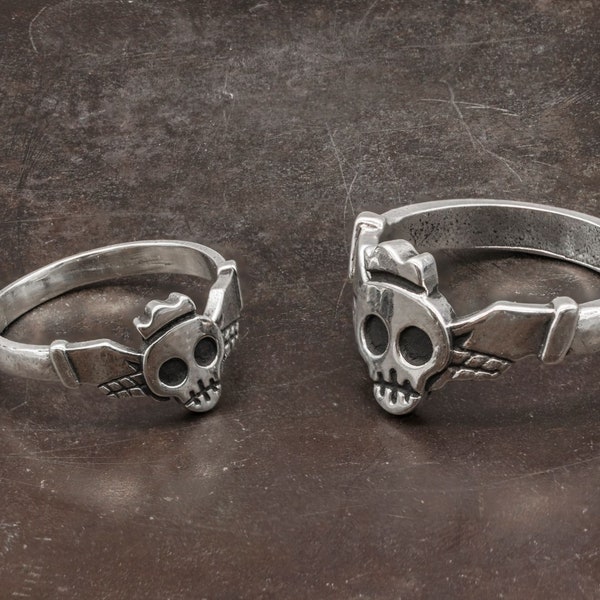 OFFER !! Set of CLADDAGH Skull rings in Sterling Silver for him and for her