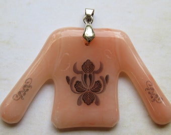 1677 - Peachy/Pink Fused Glass Christmas Sweater Ornament with Floral Accents