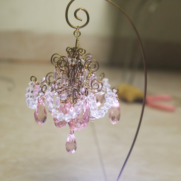 Luxury classic Mini Chandelier Pink Crystal Beads With Led Base Suncatcher Wind Chimes Hanging Drops Baby Doll House Garden Decor Gifts