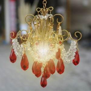 Red Crystal Mini Battery Light Doll House Chandelier Luxury classic Miniature Chandelier With Baby Doll Furniture House Decor