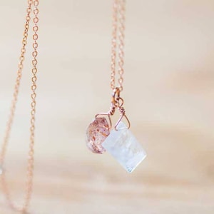 Maansteen en zonnesteenhanger aan roségoudgevulde of sterlingzilveren ketting, zonnesteenketting, maansteensieraden, delicate alledaagse gelaagdheid