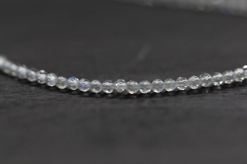 Mondstein Armband, Zarte Perlen Blauer Blitz Schmuck, Mondstein Armband, Juni Geburtsstein Geschenk Bild 4
