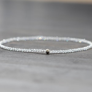 Mondstein Armband, Zarte Perlen Blauer Blitz Schmuck, Mondstein Armband, Juni Geburtsstein Geschenk Bild 1