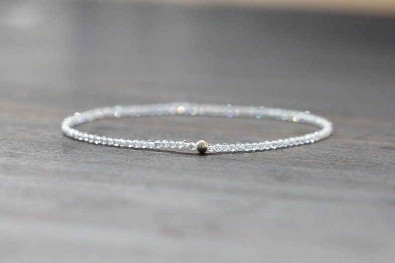 Mondstein Armband, Zarte Perlen Blauer Blitz Schmuck, Mondstein Armband, Juni Geburtsstein Geschenk Bild 1