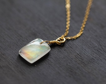 Collana con ciondolo in pietra di luna arcobaleno: argento sterling, riempito in oro giallo o rosa
