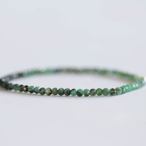Emerald Stretch Bracelet, Beaded Delicate Elastic Jewelry, May Birthstone