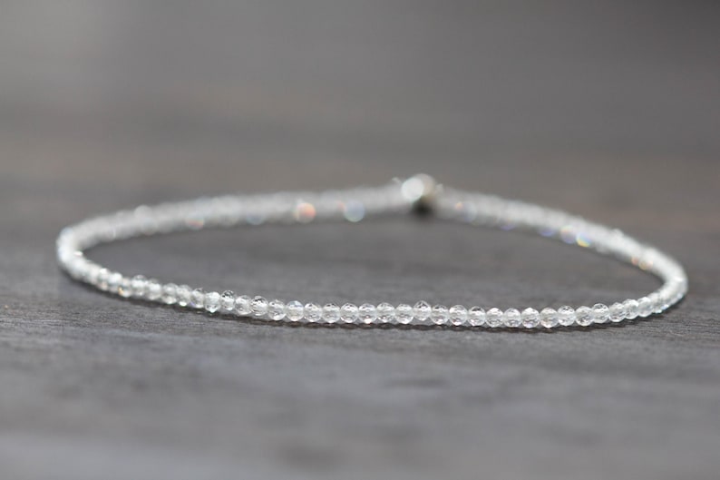 Mondstein Armband, Zarte Perlen Blauer Blitz Schmuck, Mondstein Armband, Juni Geburtsstein Geschenk Bild 2