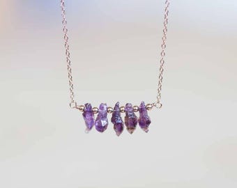 Collana di cristallo di ametista su catena in oro rosa o argento sterling, gioiello in cristallo di pietra preziosa viola grezza, pietra portafortuna di febbraio