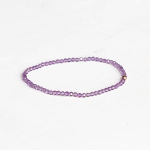 Bracelet extensible lavande améthyste, bijoux élastiques délicats en perles, pierre de naissance de février