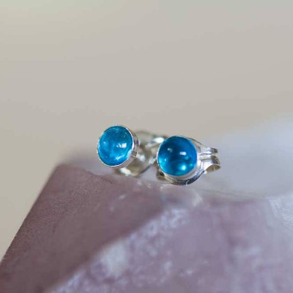 Tiny Neon Apatite Stud Earrings on 14k Gold Filled, Rose Gold Filled or Sterling Silver Post, 3mm Blue Gemstone Bezel Gemstone Earrings