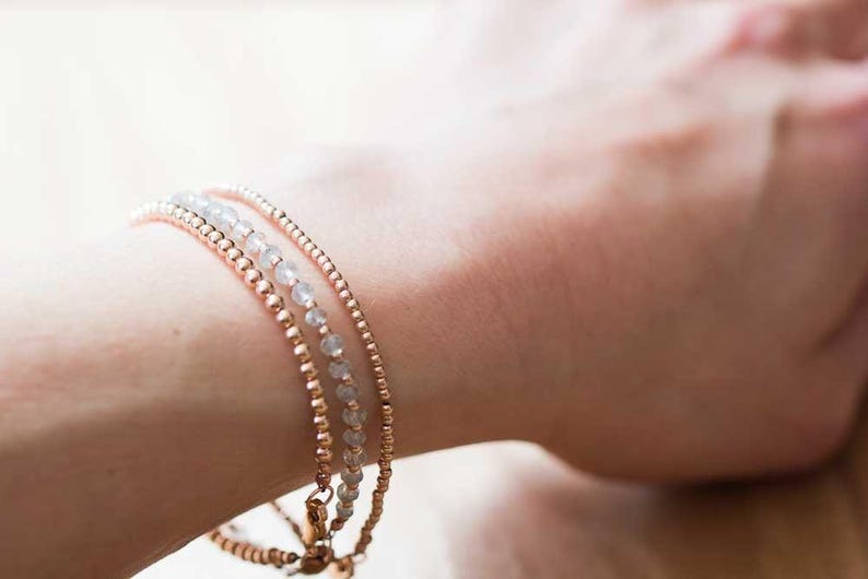 Pulsera de aguamarina con relleno de oro rosa o plata de ley, delicada joyería de aguamarina con cuentas, regalo de piedra natal de marzo imagen 4