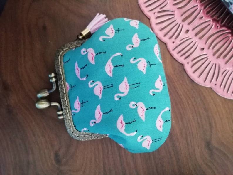 Retro turquoise clasp holder printed pink flamingos