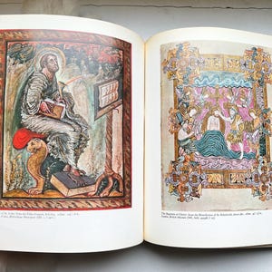 1969 Book of Art Origins of Western Art antique book art history artist painting coffee table 1960s home decor gift artists hardcover gold