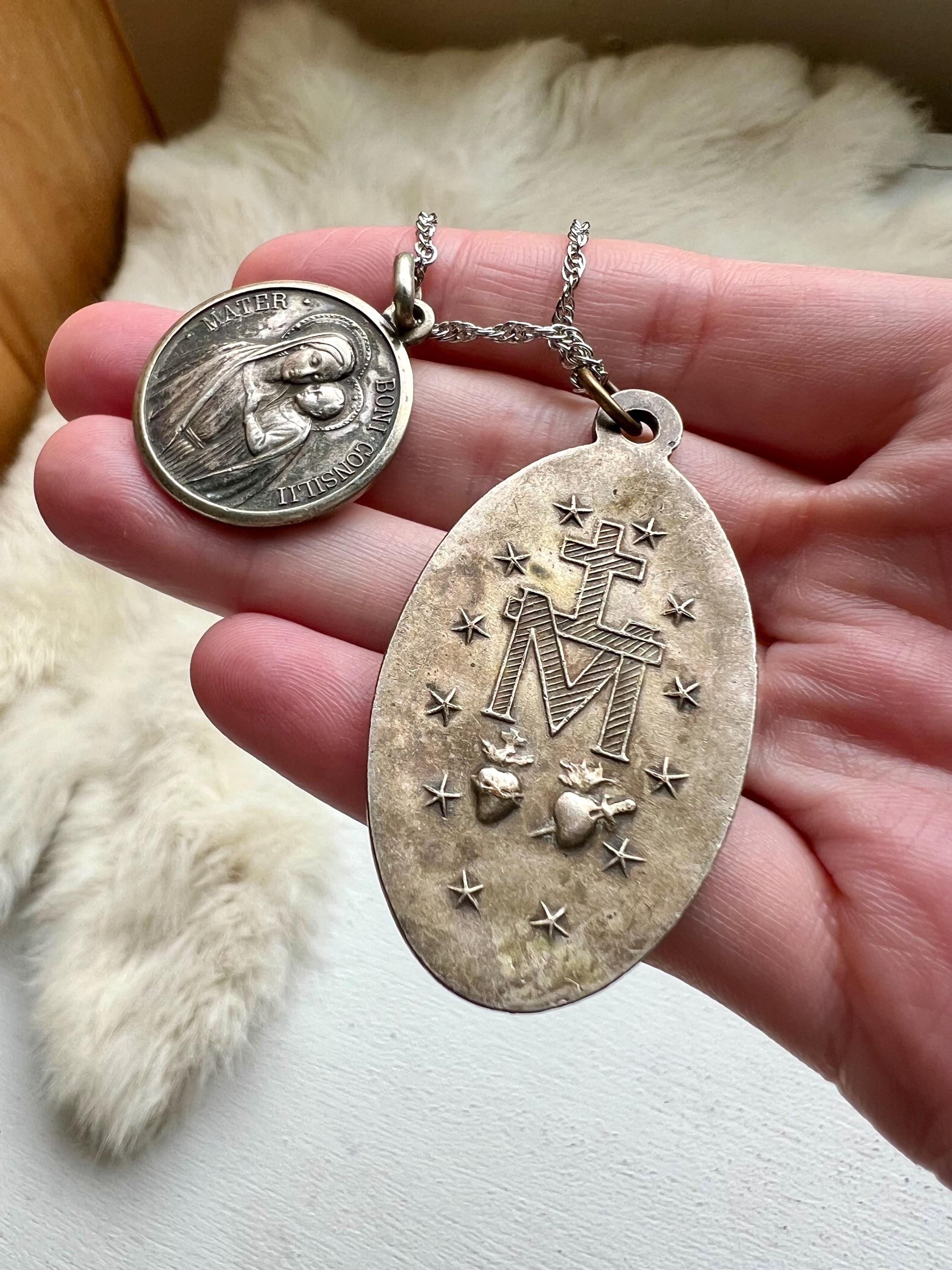 Vintage Mother Mary Miraculous Medal Necklace: Silver Tone Catholic ...