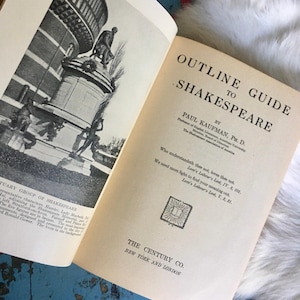 1924 William Shakespeare book guide complete works Romeo and Juliet Midsummers Night Dream Taming of the Shrew vintage antique books decor