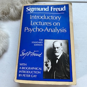 Vintage Sigmund Freud 1988 Intro Lectures biography college textbook school Psychology book Psychoanalysis mind retro home decor gift idea