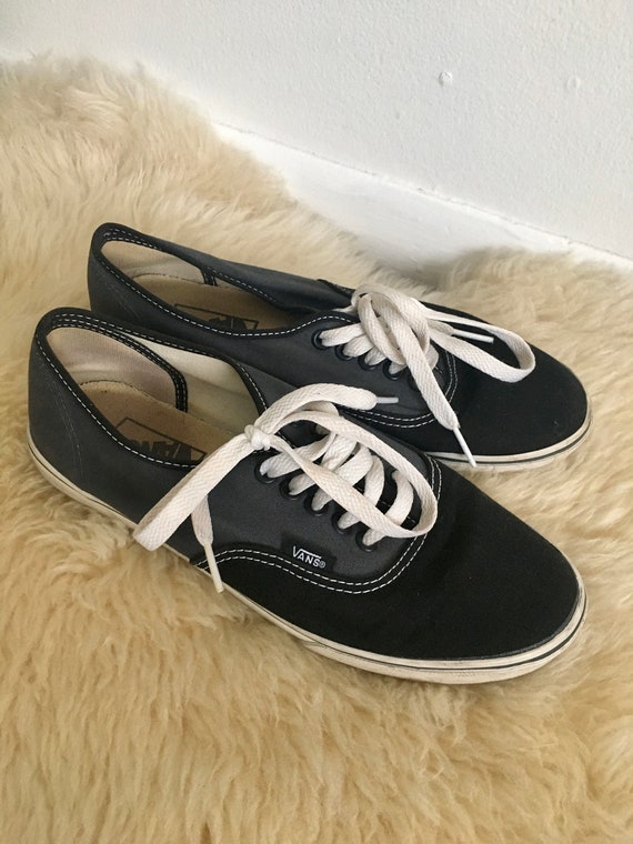 grey skater vans