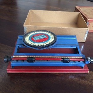 Vintage 1930&#39;s Kids Simplex Toy Typewriter (Model 100)