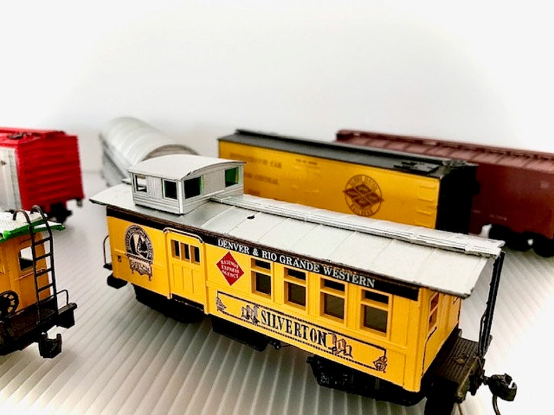 Vintage HO Train Cars by Mantua and Athearn 8 Cars Etsy