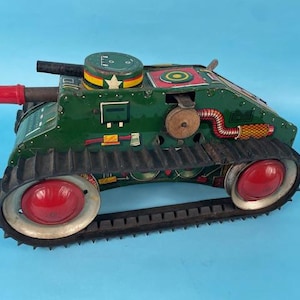 1950’s Marx Litho Army Tank - Wind-up Toy