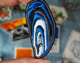 Large Mussel Shell Iron on Patch