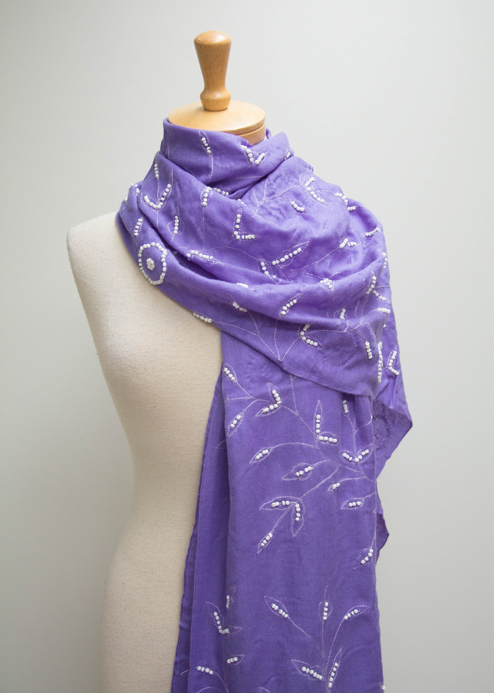 Foulard Brodé Maison Common 100% Laine Violet - Motif Horoscope - Châle 50x72 Cm - Neuf étiqueté