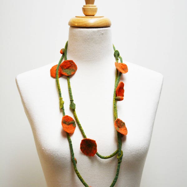 Orange and Green Felt Flower Garland / Felt Flowers / Felt Necklace / Gifts for Her / Gifts for Mom / Scarves for Women / Vibrant Outfits