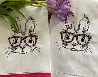 Williams Sonoma print cotton kitchen dish tea towel, Easter bunny motorcar  vintage style graphics