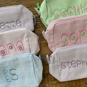 Seersucker toiletry bag