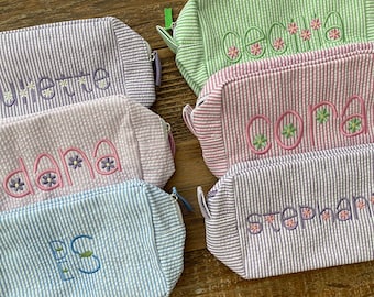 Seersucker toiletry bag