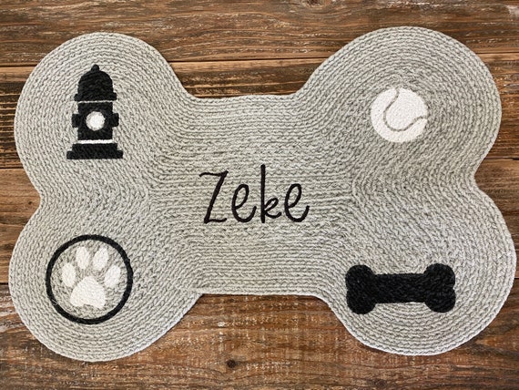 Personalized dog bone mat